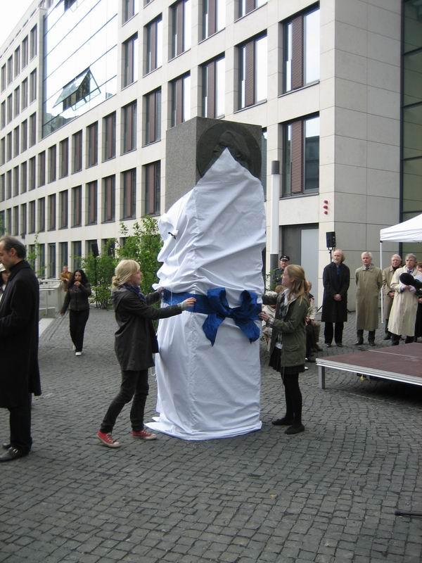 Brahms-Denkmal15.JPG