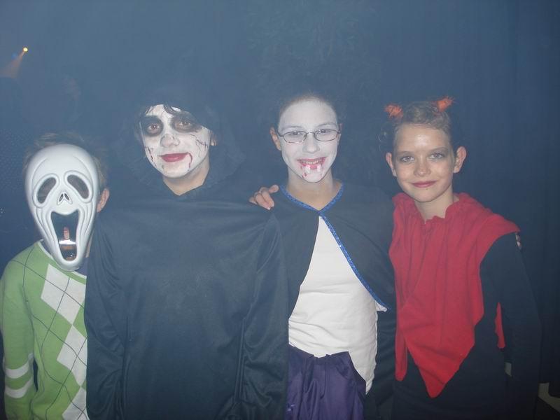 Halloween10_05.JPG